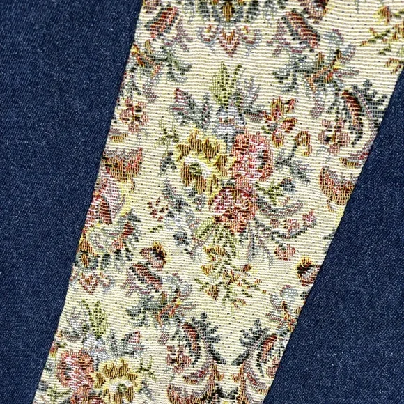 Cinole Floral Tapestry Panel Denim Mini Skirt Sz. Medium - Picture 2 of 10